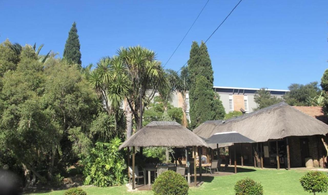 Aero Guest Lodge Kempton Park Exterior foto